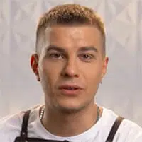 Денис Марисов — участник шоу  «Молодые ножи» с Ивлевым